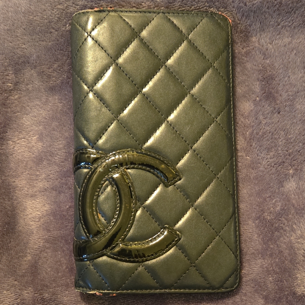 CHANEL Quilted Black Wallet